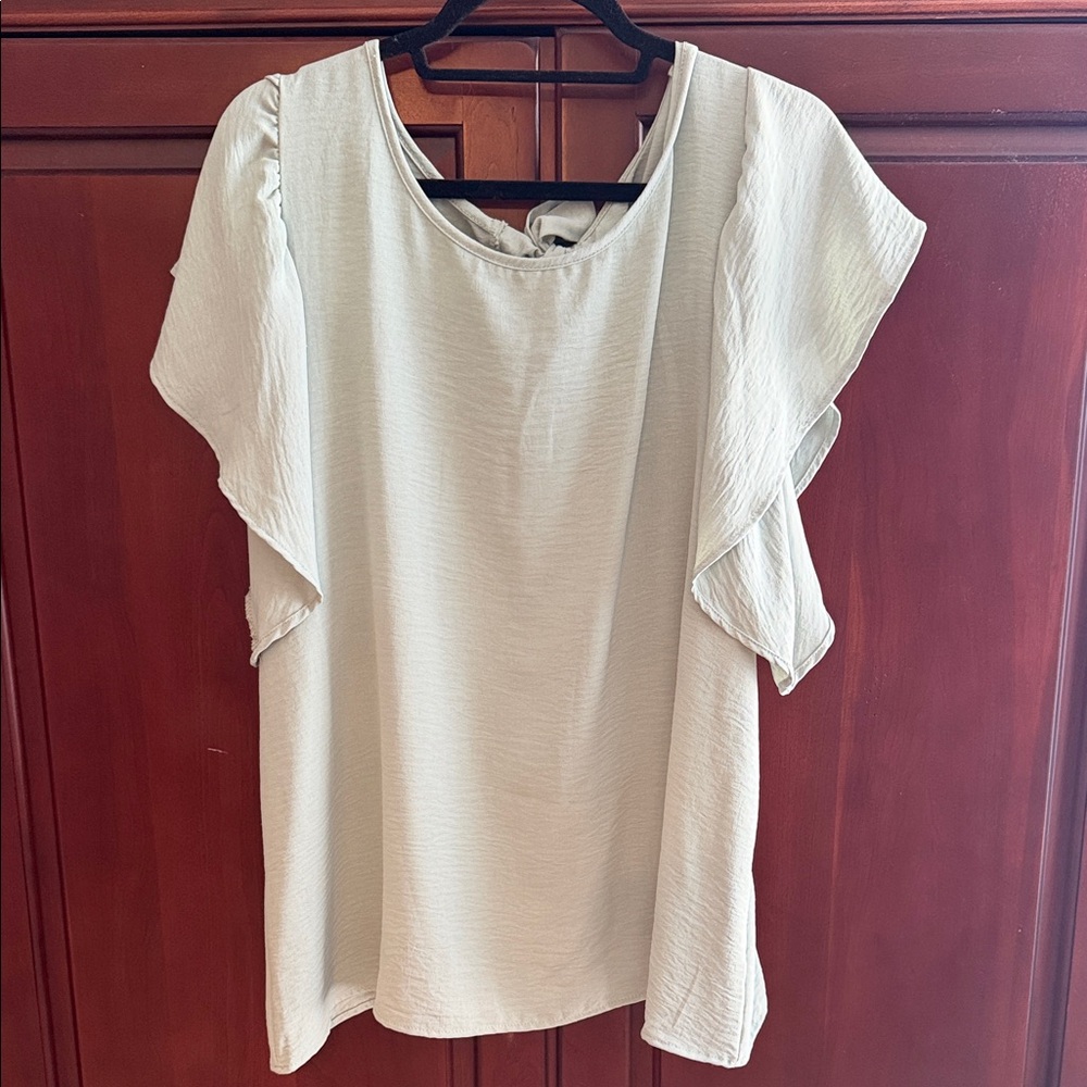 Elegant Green Women's Top